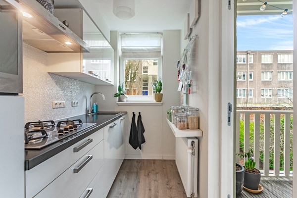 Medium property photo - Blasiusstraat 104B, 1091 CX Amsterdam